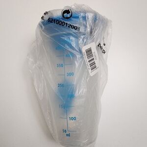 Tupperware Quick Shake Container with Blue Lid / Batirapido Azul Protein Shake